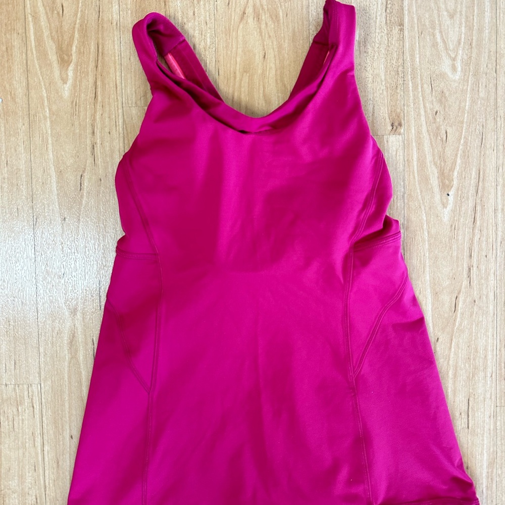 Lululemon Stash N Run Tank Ruby Red Size 4 - image 4